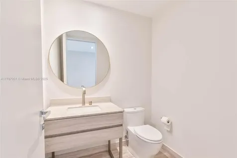 18975 Collins Avenue Sunny Isles Beach FL 33160