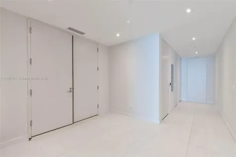 18975 Collins Avenue Sunny Isles Beach FL 33160