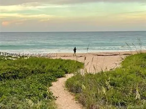 5047 N Highway A1a Hutchinson Island FL 34949