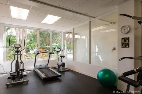 255 W 24th Street Miami Beach FL 33140