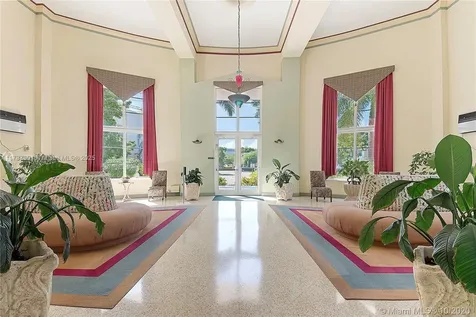 255 W 24th Street Miami Beach FL 33140