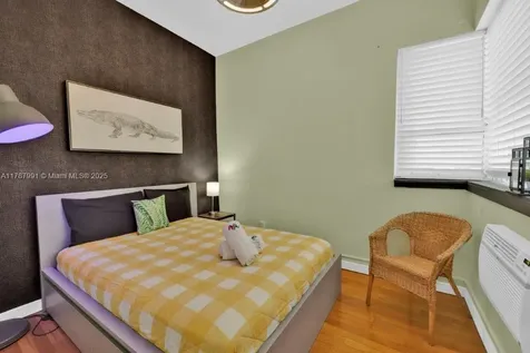 255 W 24th Street Miami Beach FL 33140
