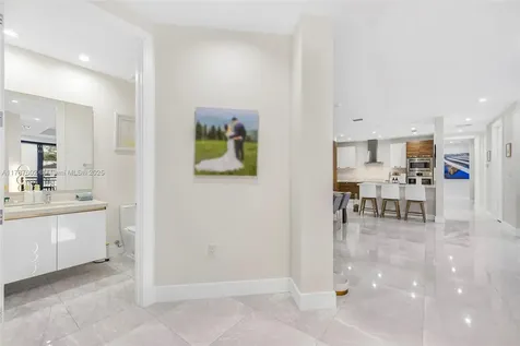 718 Valencia Avenue Coral Gables FL 33134