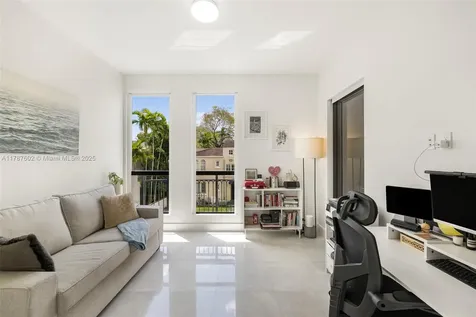 718 Valencia Avenue Coral Gables FL 33134