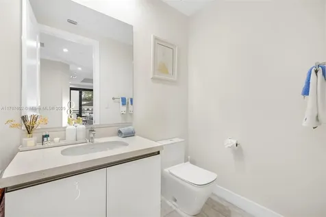 718 Valencia Avenue Coral Gables FL 33134
