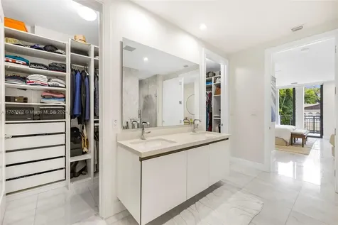 718 Valencia Avenue Coral Gables FL 33134