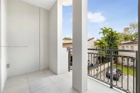 718 Valencia Avenue Coral Gables FL 33134