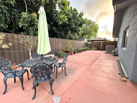 14202 SW 53rd Street Miami FL 33175