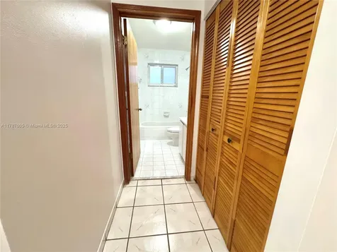 14202 SW 53rd Street Miami FL 33175