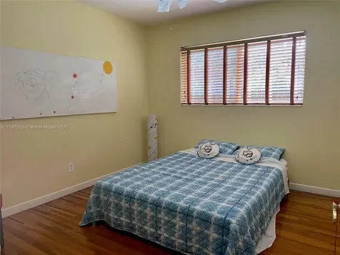 5965 SW 64th Place South Miami FL 33143