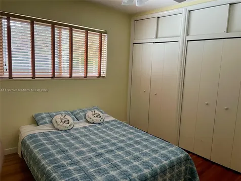 5965 SW 64th Place South Miami FL 33143