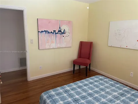 5965 SW 64th Place South Miami FL 33143