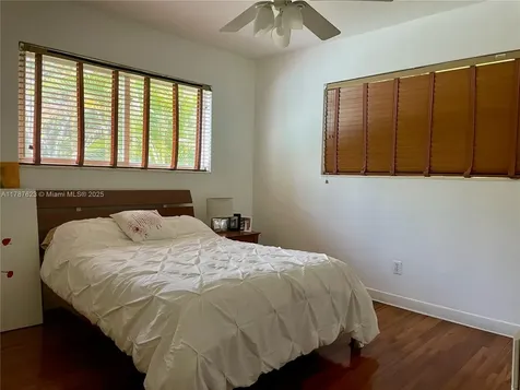 5965 SW 64th Place South Miami FL 33143