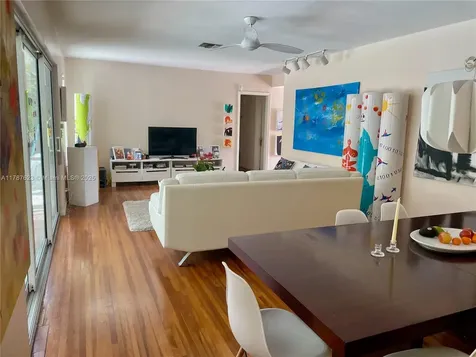 5965 SW 64th Place South Miami FL 33143