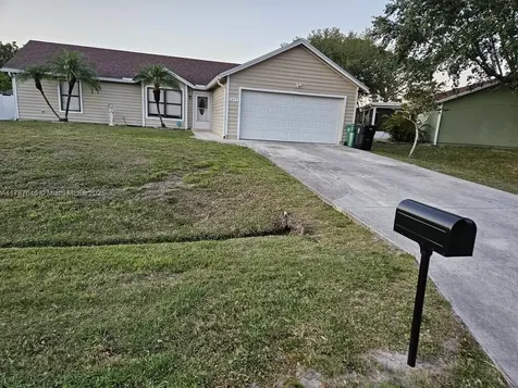 1057 SW Bellevue Avenue Port St. Lucie FL 34953