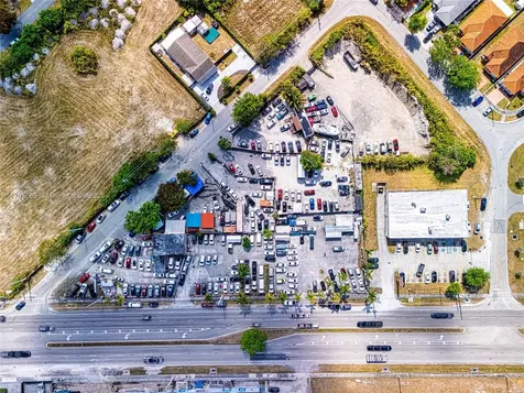 22825 S Dixie Highway Miami FL 33170