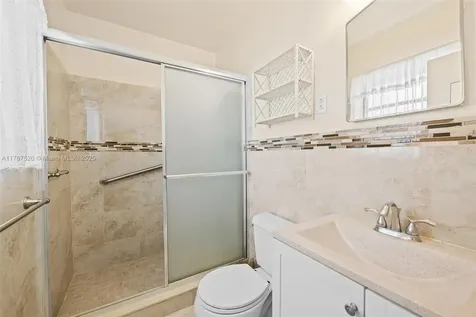 1042 Lincoln Street Hollywood FL 33019