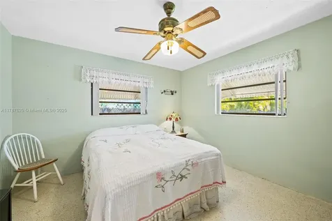 1042 Lincoln Street Hollywood FL 33019