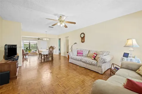 1042 Lincoln Street Hollywood FL 33019
