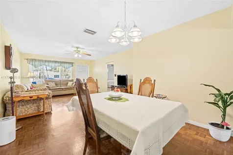 1042 Lincoln Street Hollywood FL 33019
