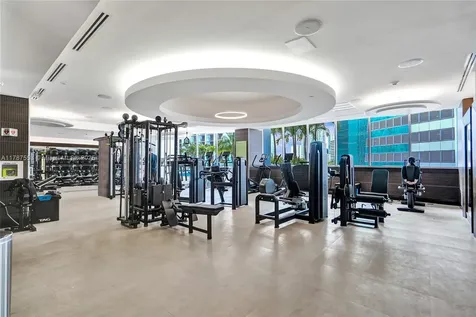 200 Biscayne Boulevard Way Miami FL 33131