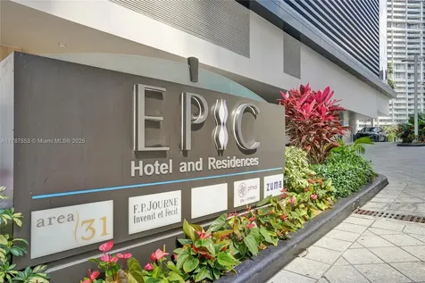 200 Biscayne Boulevard Way Miami FL 33131