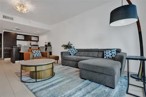 200 Biscayne Boulevard Way Miami FL 33131
