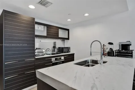 200 Biscayne Boulevard Way Miami FL 33131