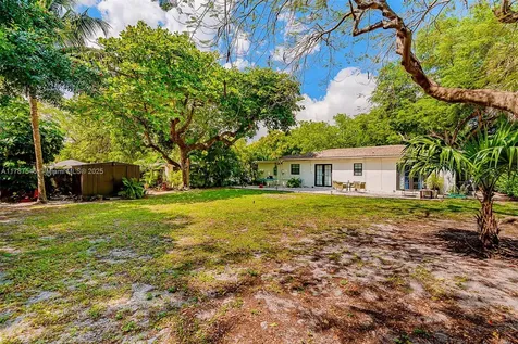 430 NE 132nd Terrace North Miami FL 33161