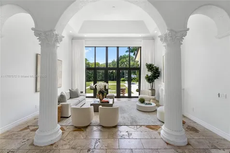 10120 SW 72nd Avenue Pinecrest FL 33156