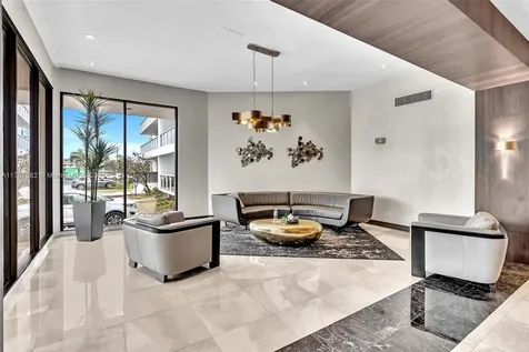 20515 E Country Club Drive Aventura FL 33180