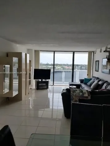 20515 E Country Club Drive Aventura FL 33180