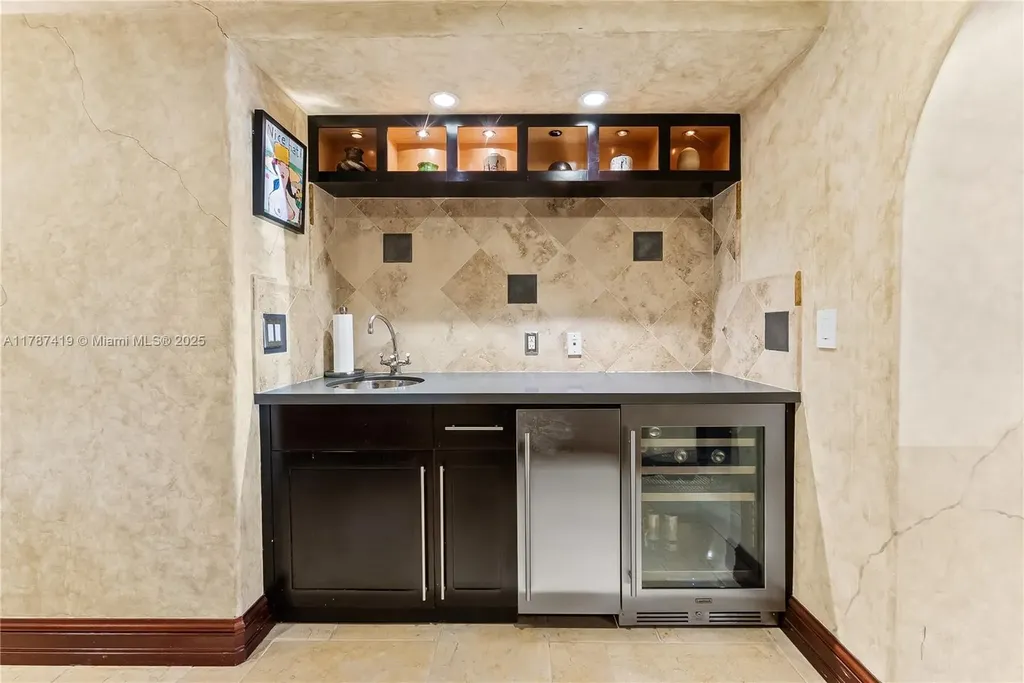 609 2nd Key Drive Fort Lauderdale FL 33304