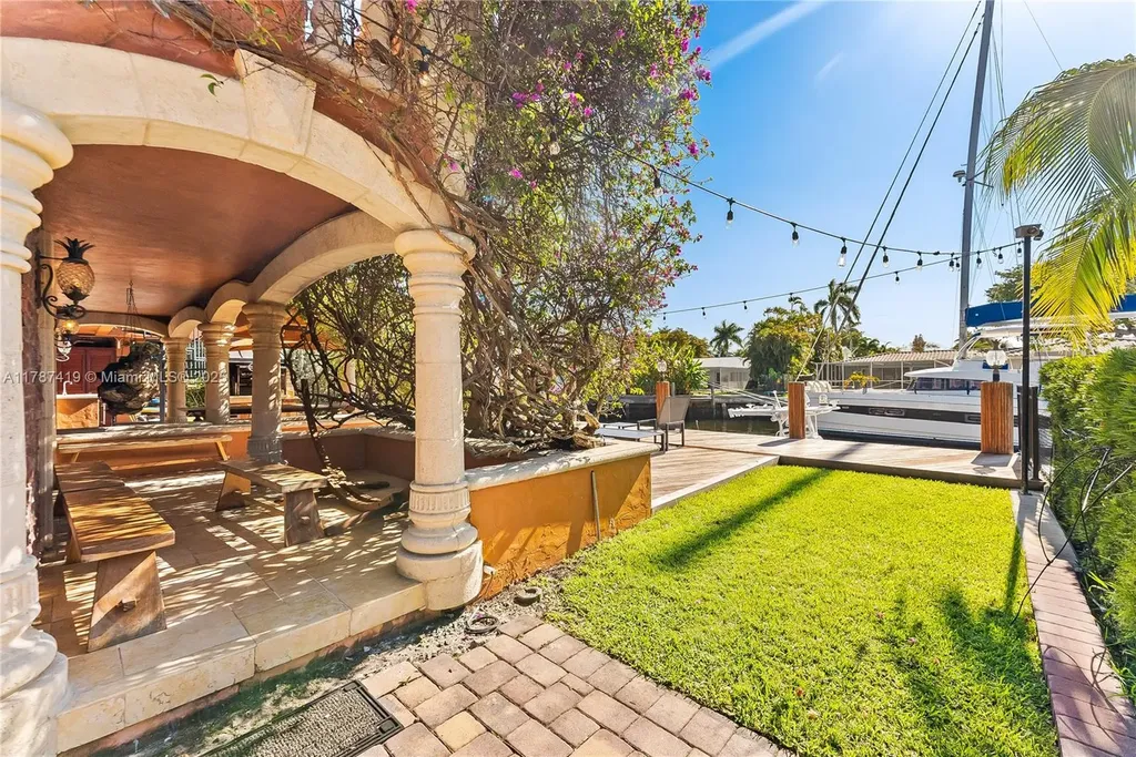 609 2nd Key Drive Fort Lauderdale FL 33304