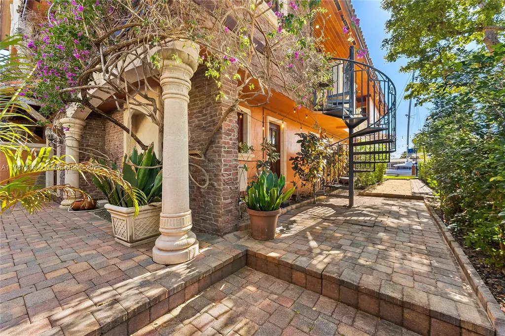 609 2nd Key Drive Fort Lauderdale FL 33304