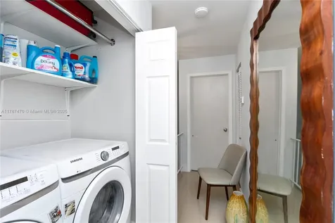 8956 Palm Tree Lane Pembroke Pines FL 33024