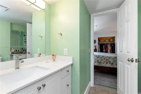 8956 Palm Tree Lane Pembroke Pines FL 33024