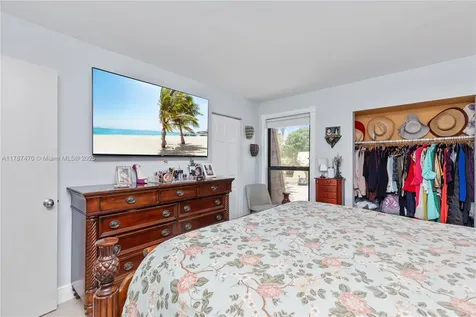 8956 Palm Tree Lane Pembroke Pines FL 33024