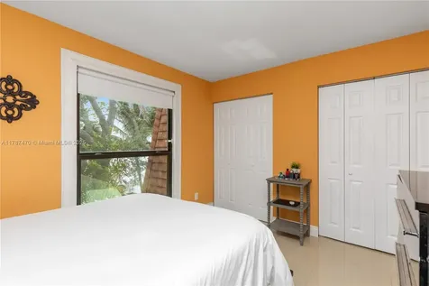 8956 Palm Tree Lane Pembroke Pines FL 33024