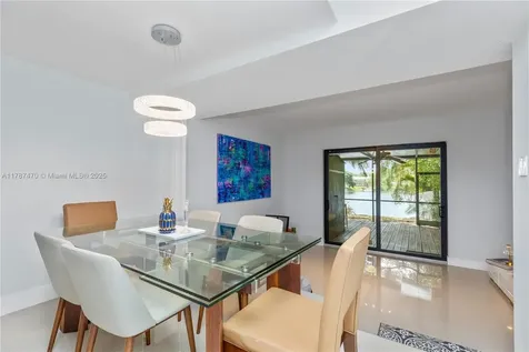 8956 Palm Tree Lane Pembroke Pines FL 33024