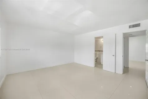 2021 NW 59th Terrace Lauderhill FL 33313