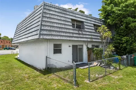2021 NW 59th Terrace Lauderhill FL 33313