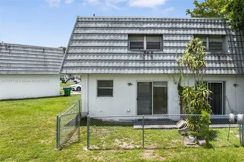 2021 NW 59th Terrace Lauderhill FL 33313