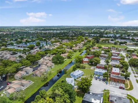 2021 NW 59th Terrace Lauderhill FL 33313