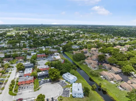 2021 NW 59th Terrace Lauderhill FL 33313