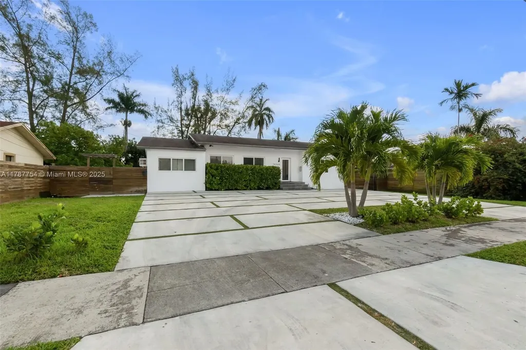 14265 NE 3rd Court Miami FL 33161