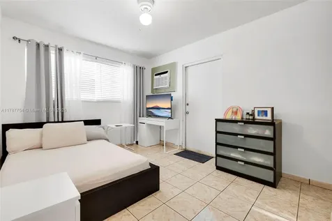 14265 NE 3rd Court Miami FL 33161