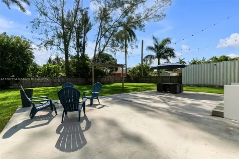 14265 NE 3rd Court Miami FL 33161