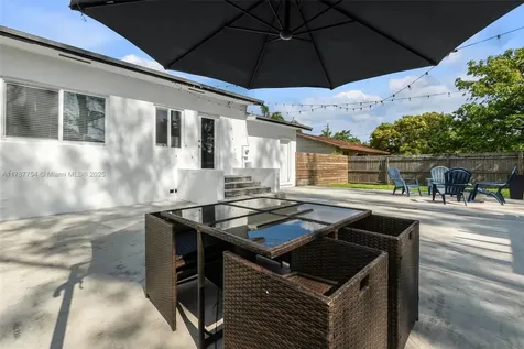 14265 NE 3rd Court Miami FL 33161