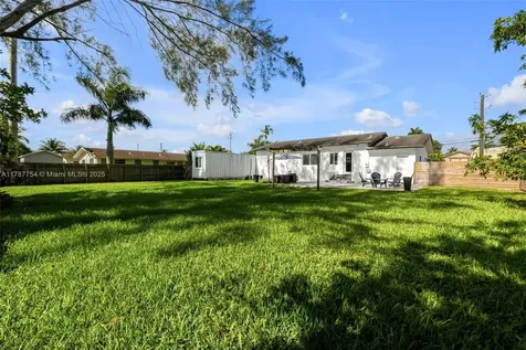 14265 NE 3rd Court Miami FL 33161